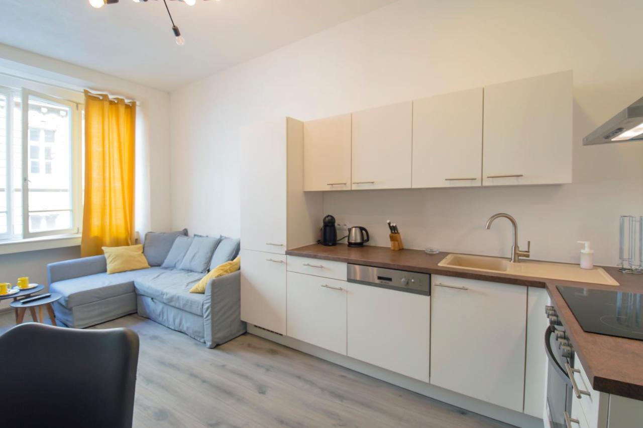 Apartment U Pujcovny 6 Praag Buitenkant foto