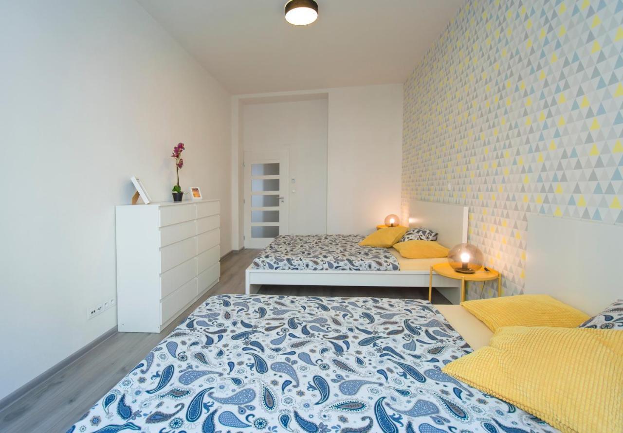 Apartment U Pujcovny 6 Praag Buitenkant foto