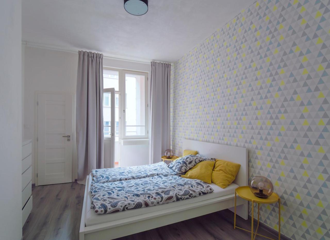 Apartment U Pujcovny 6 Praag Buitenkant foto